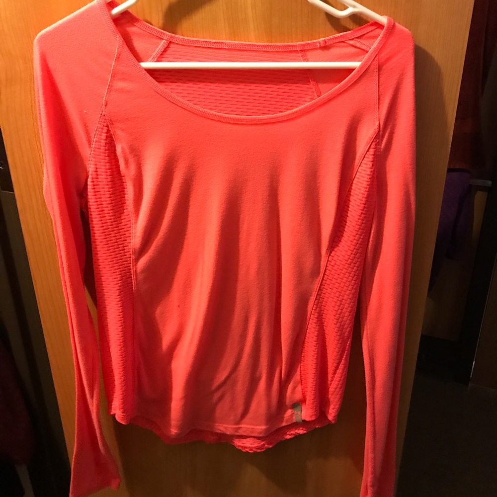 peach workout material long sleeve
